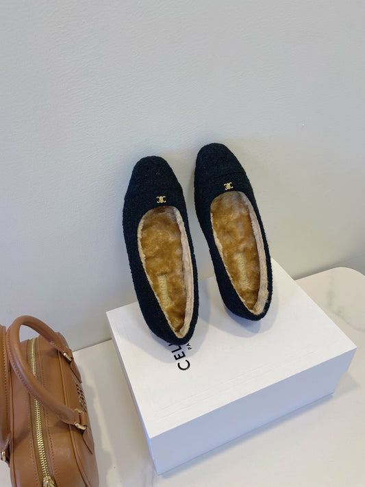 Celine 26s Flat Shoes In Black Wool