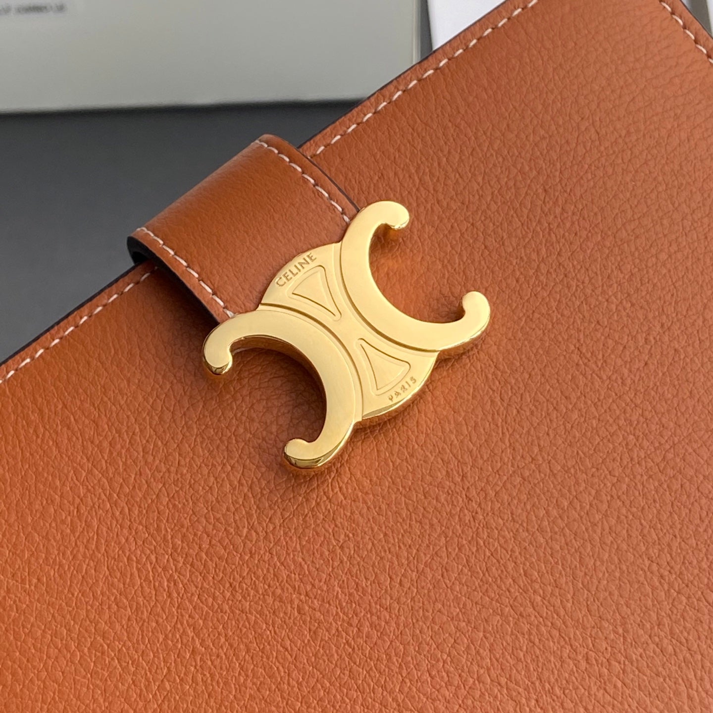 TRIOMPHE Medium Strap Wallet Tan Grain Cowhide GHW