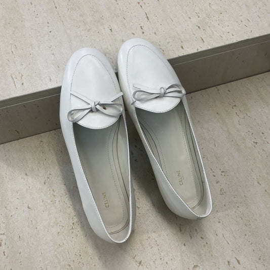 Celine 26s Ballet Flats In White Lambskin With Bow