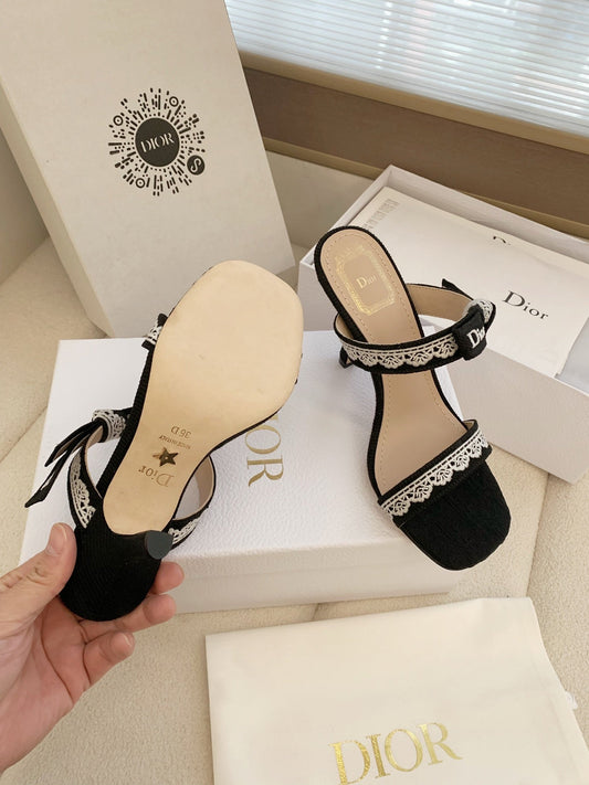 CD 26s High Heel Sandal 100 Black Canvas Sheepskin 664176
