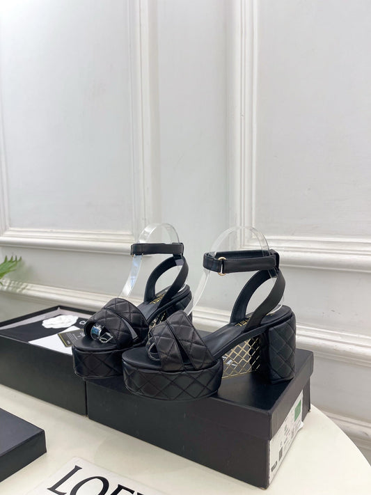 CC 26s HighHeeled Platform Sandals 85 Black Sheepskin 631867