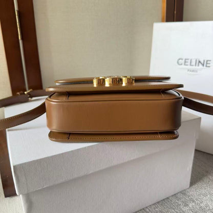 Classique Triomphe 22 Brown Calfskin Gold Hardware