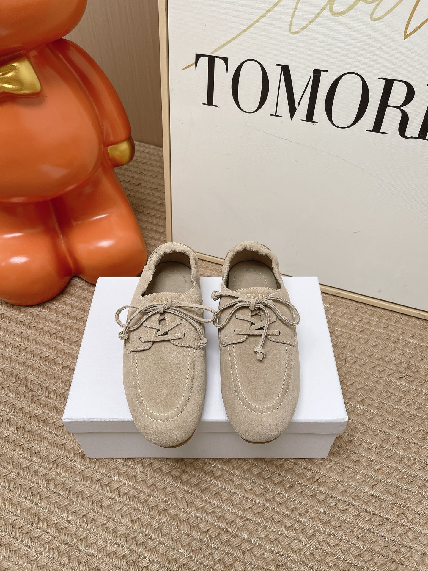CE Adam Lace-Up Sneakers Beige Suede Calfskin 951085