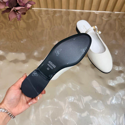 CE Macaron Triomphe Button Mules Ultra White Leather 949377