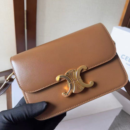 Classique Triomphe 22 Brown Calfskin Gold Hardware