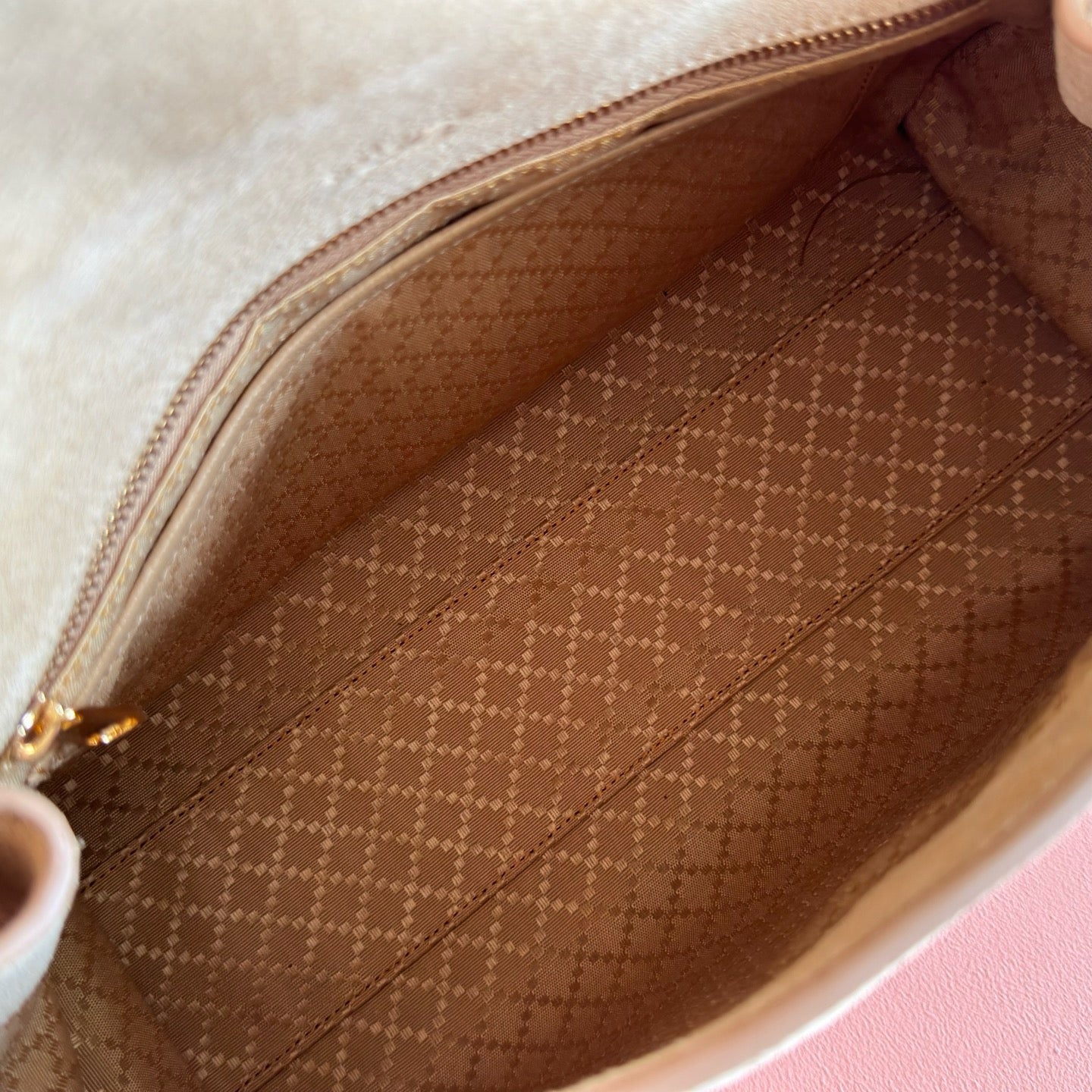 Gucci 2026 Paparazzo Shoulder Bag 30cm Beige Red Green Suede Leather