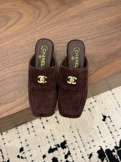 Chanel 2026 Double C Buckle Square Toe Mule 857282