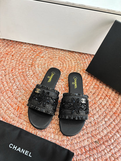 CC 26s Slippers Black Fabric Sheepskin 648230
