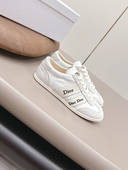CD 26A Casual Sneakers White Ivory Lycra Fabric Suede 739337