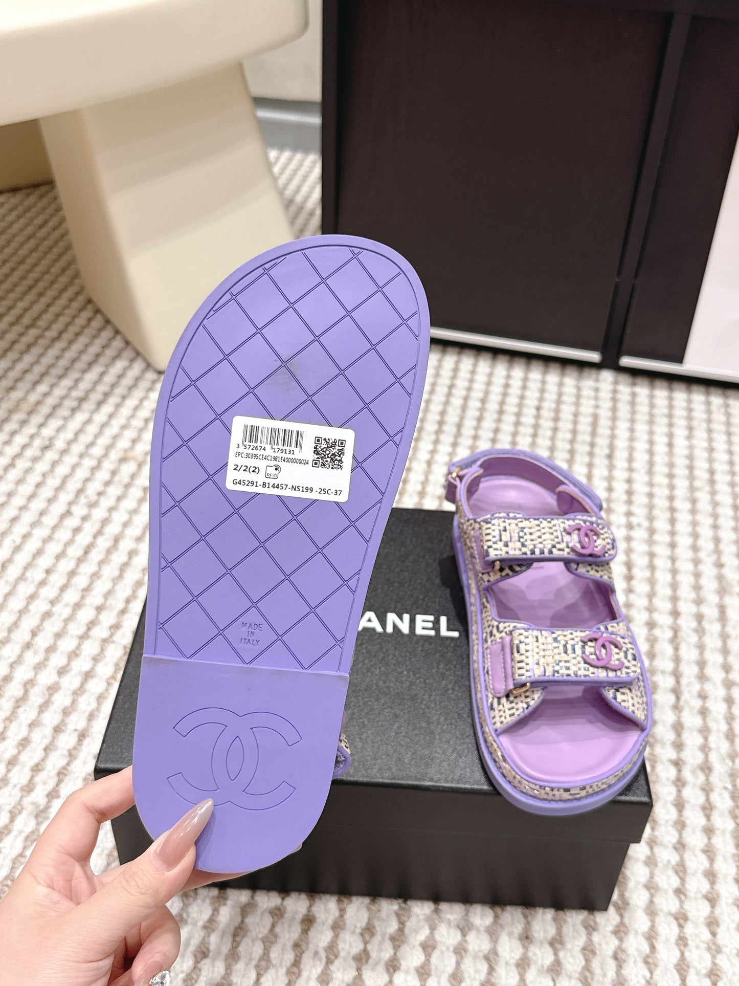 CC 26s Sandals Purple White Beige Leather 632404