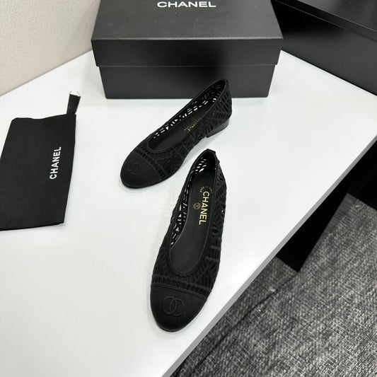 CC 26s Ballet Flats Black Canvas Leather 626301