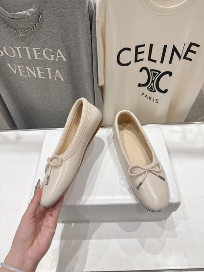 Celine 26s Ballet Flats In Cream White Calfskin With Bow