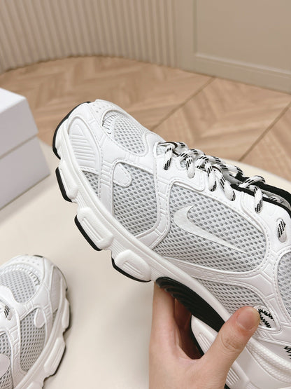 CD 26s Chrono Sneakers White Black Cowhide Mesh 643753