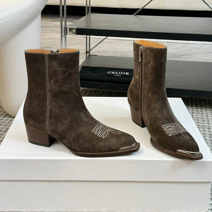 ANKLE BOOTS 45 MM IN COFFEE SUEDE