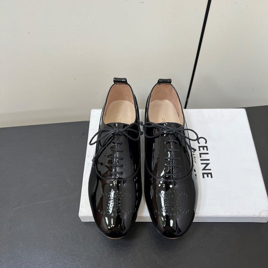 Celine 25 Lise Perforated Triomphe Richelieu Shoe Black Patent Leather 619644
