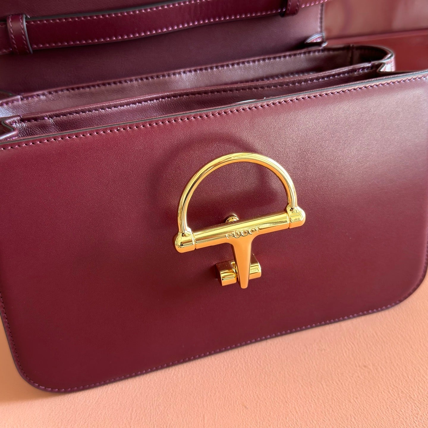 Gucci 2026 Siena Bag 25.5cm Red Gold Leather 277141