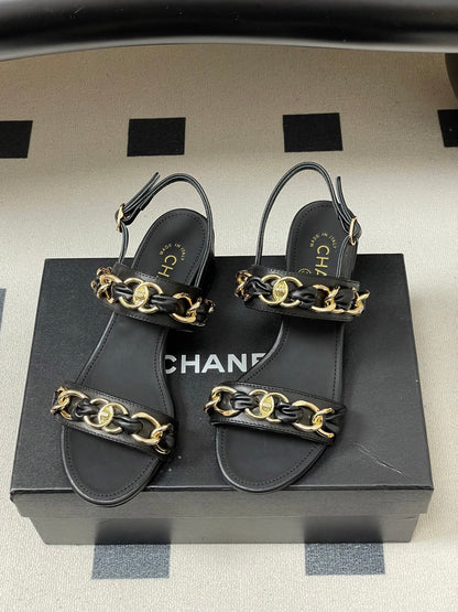 CC 26s Buckle Chain Sandals 55 Black Sheepskin 649474