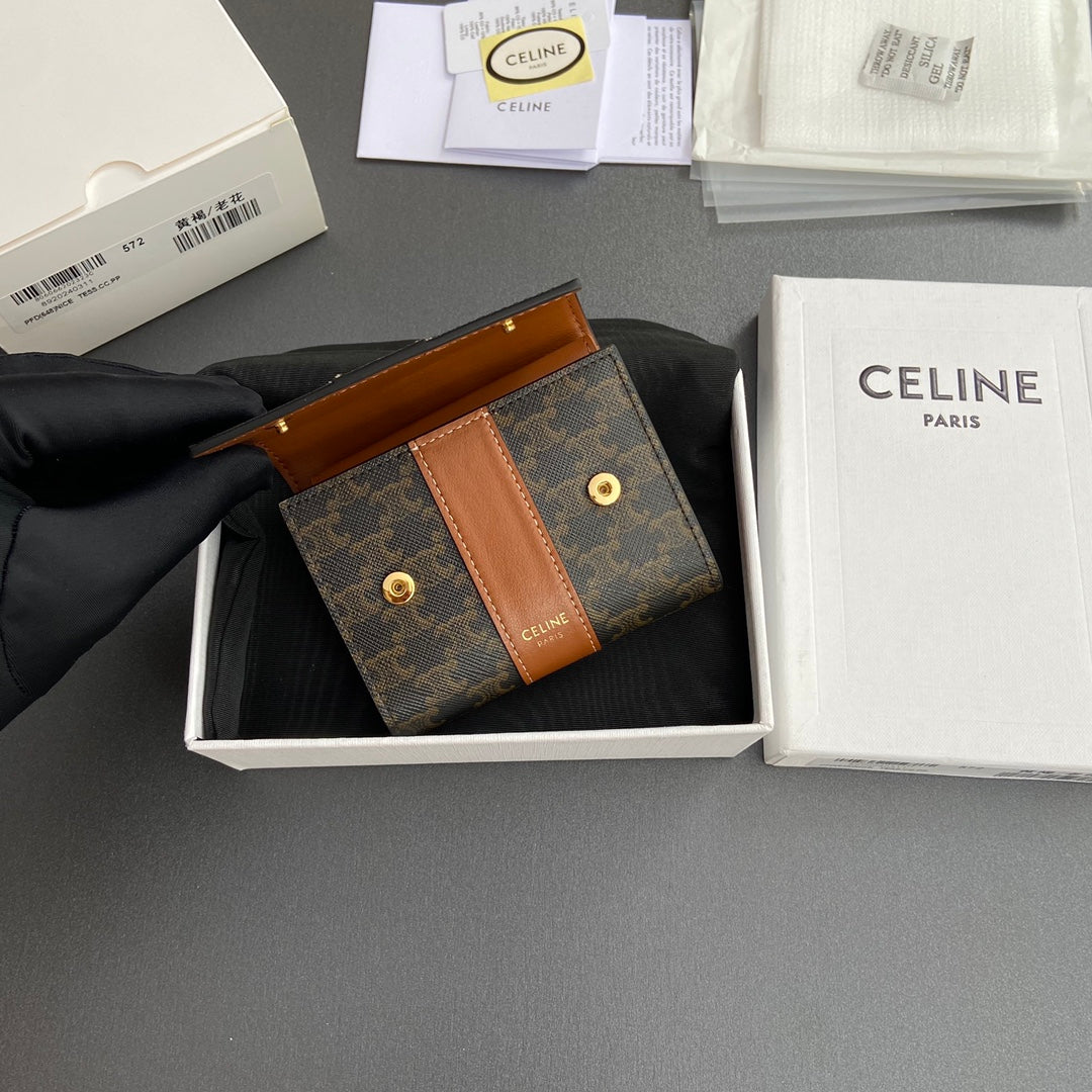 TRIOMPHE Tri-fold Wallet Tan Grain Cowhide