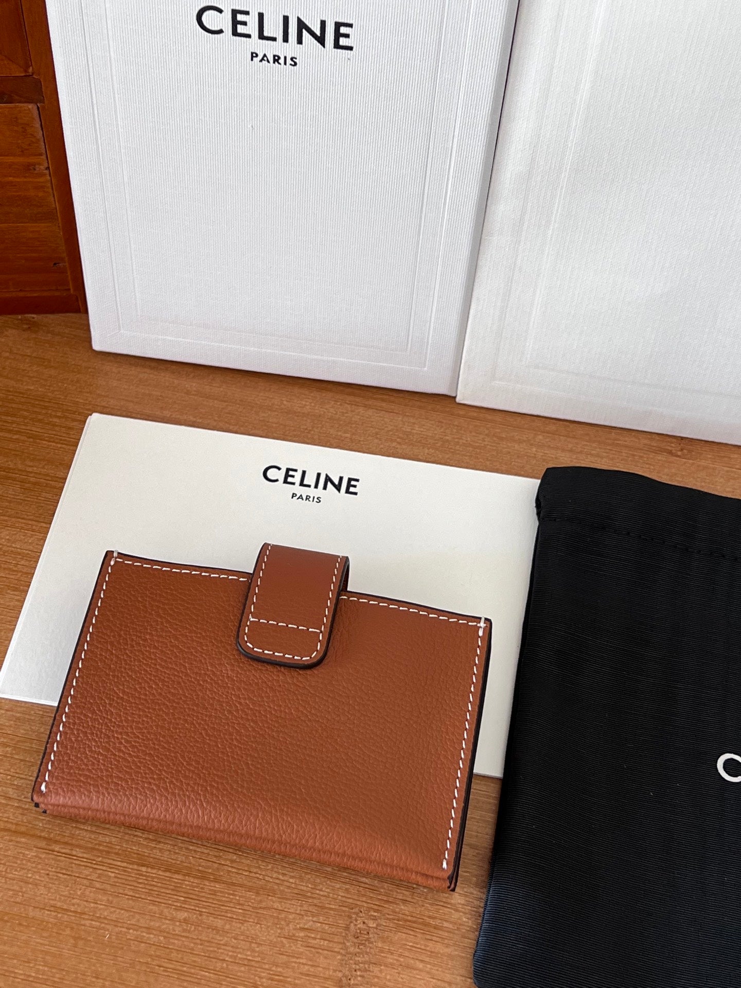 ACCORDEON 10N843 Card Holder Brown Grain Cowhide GHW