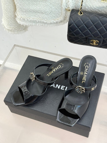 CC 26s High Heeled Sandals Black Patent Leather 643034
