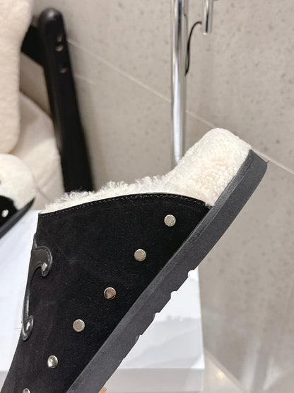 Celine Pitea Clogs Black Suede Calfskin Shearling 610962