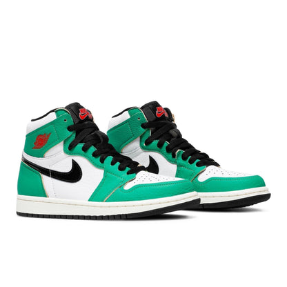 Wmns Air Jordan 1 Retro High OG ‘Lucky Green’ DB4612-300 Sneakers - Head-Turner